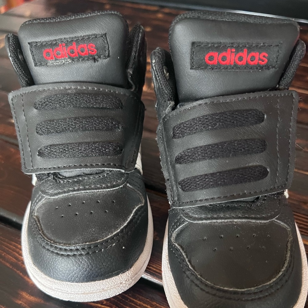Adidas Kids Black Sneakers with Red Logo and White Soles